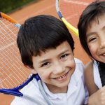 ninos-juegan-tenis-p