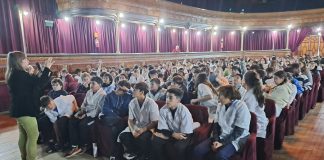 Charlas sobre convivencia escolar y uso responsable de redes